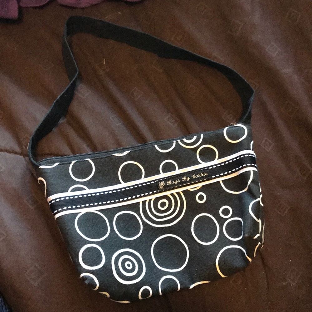Black and white print purse